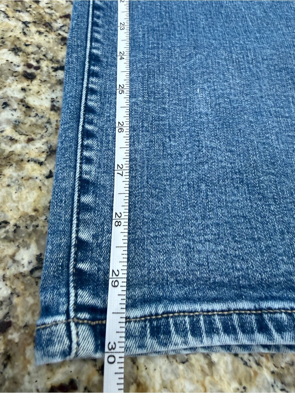 Wonderly Mid Rise Straight stretchy jeans medium wash 14R - Picture 9 of 12